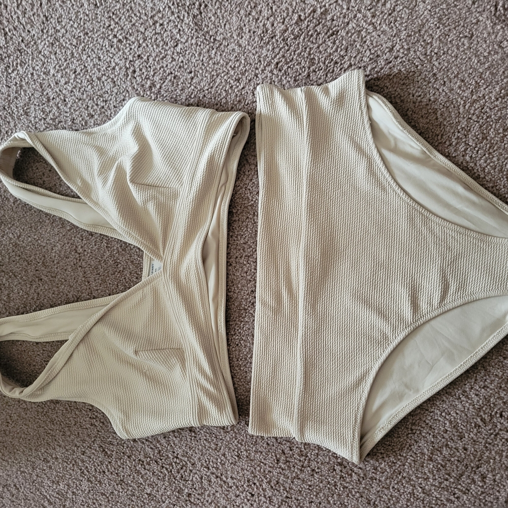 Beige Ribbed Two-Piece Set Bikini - Picture 2 of 7